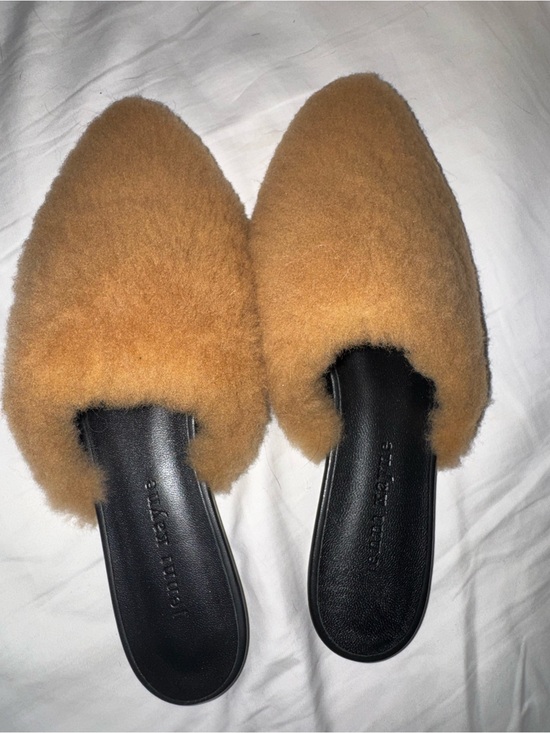 Jenni Kayne Shoes - Jenni Kayne Camel Faux Shearling Slip-On Mules 6.5 Never Worn - No Box